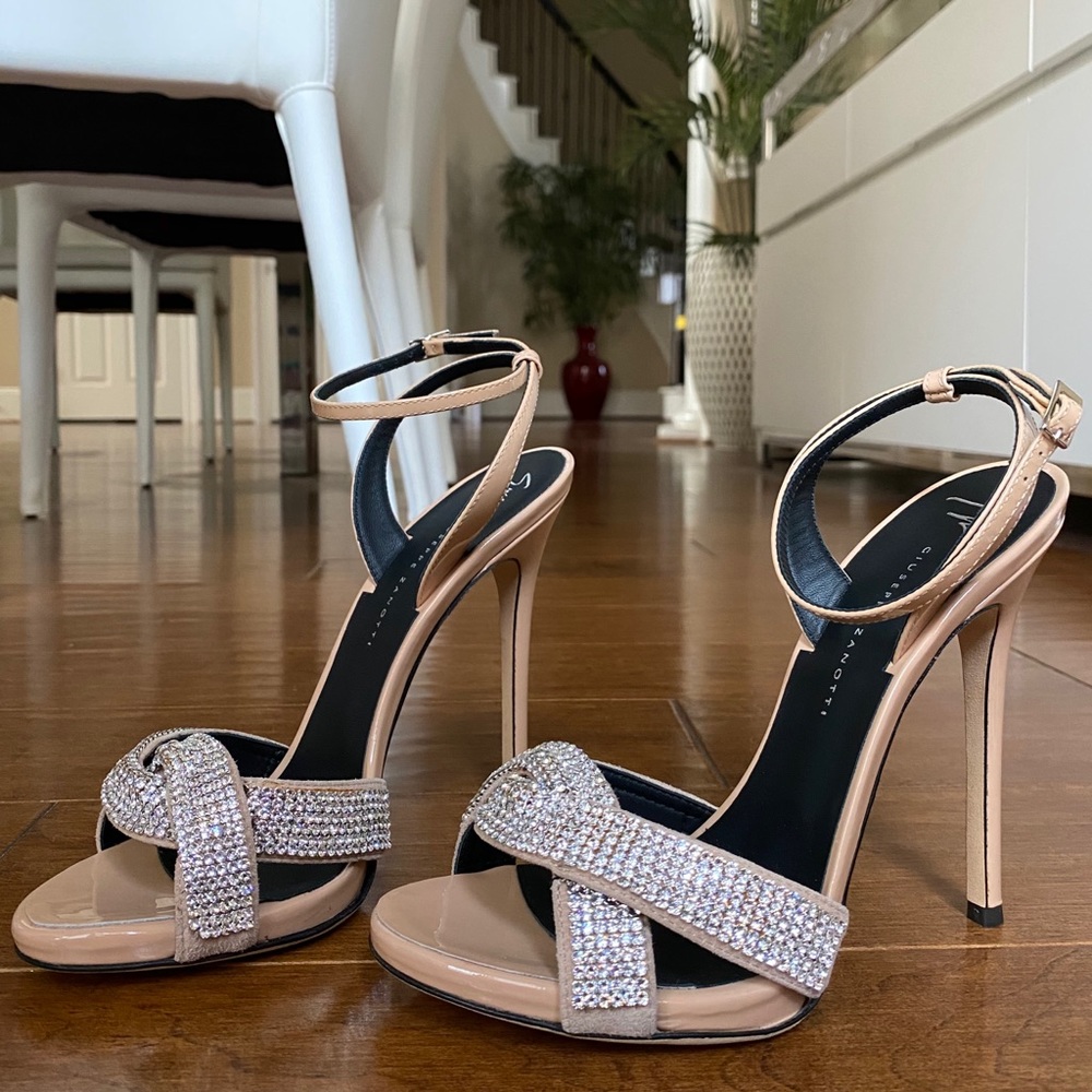 Giuseppe Zanotti Crystal Adorned Leather Sandals